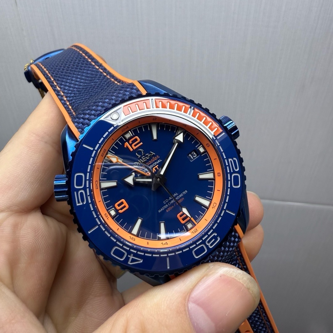 Omega 215.92.46.22.03.001 Planet Ocean 600m Co-Axial Master Chronometer GMT Watch BIG BLUE