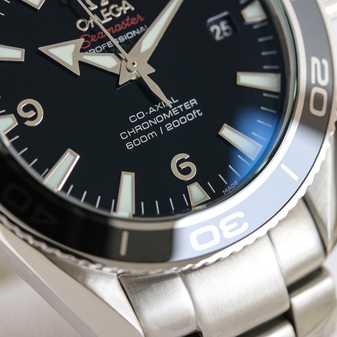 Omega Seamaster Planet Ocean 42 mm ref. 2201.50.00 ...
