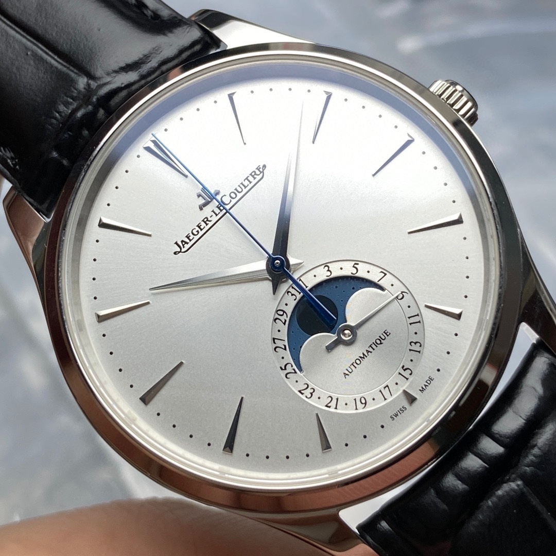 Jaeger-LeCoultre Master Ultra Thin Moon