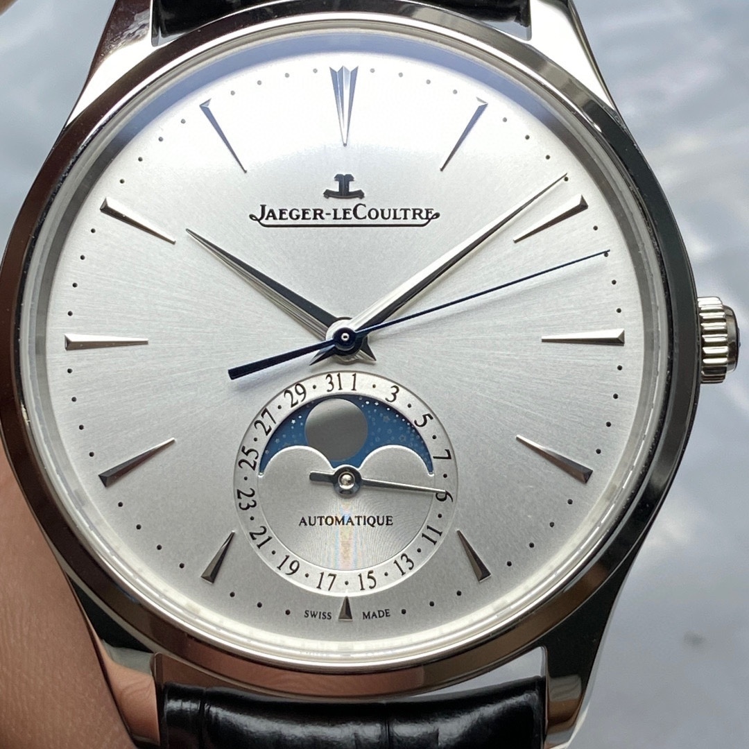 Jaeger-LeCoultre Master Ultra Thin Moon