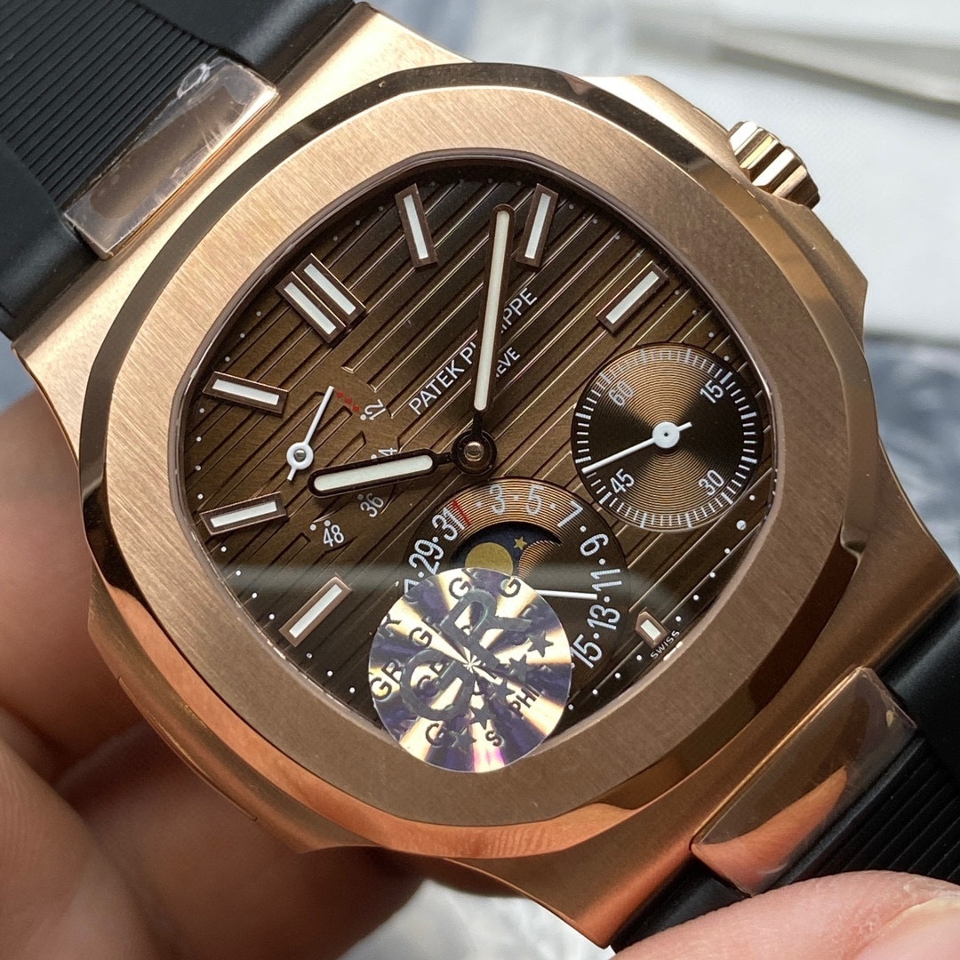 Patek Philippe 5712/1R Nautilus Rose Gold 2025 for