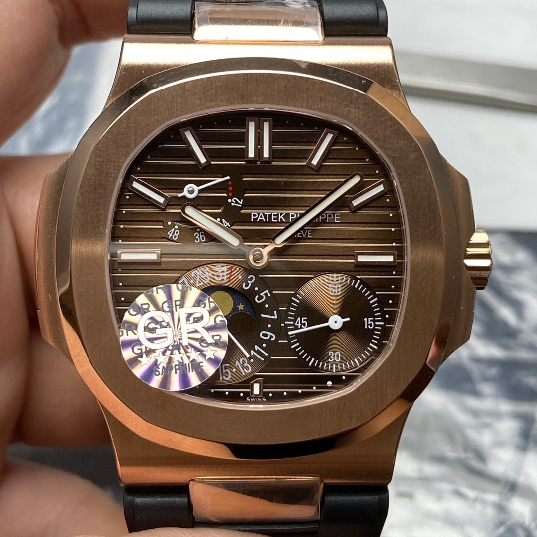 Patek Philippe 5712/1R Nautilus Rose Gold 2025 for