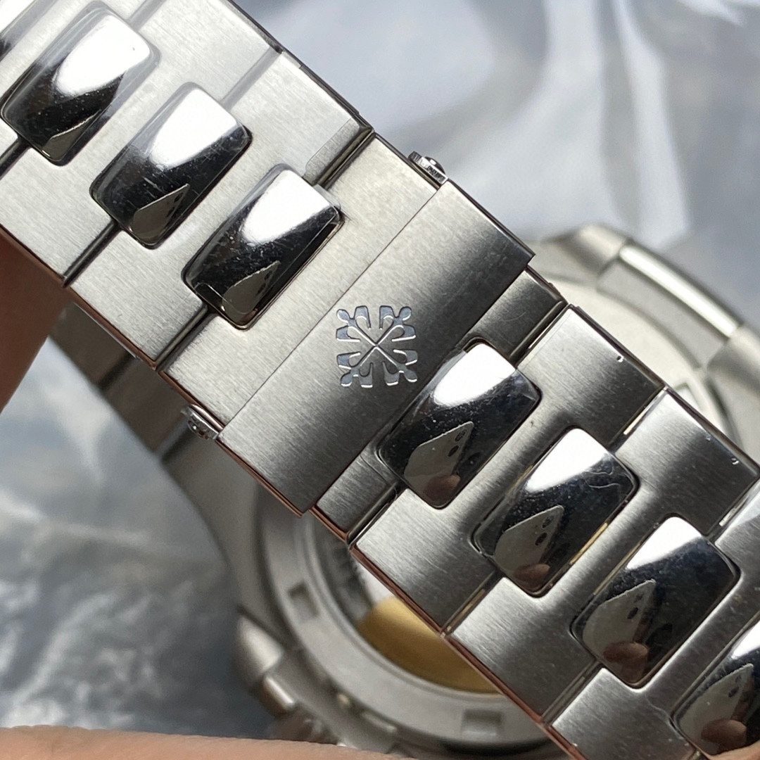 Patek Philippe Nautilus 5711 Tiffany DDF Super