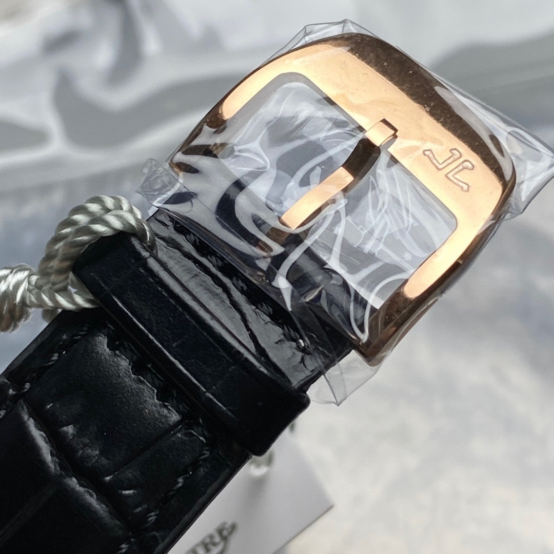 Jaeger-LeCoultre Master Ultra Thin Moon