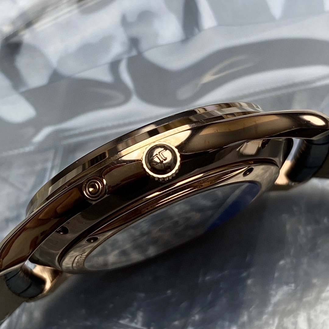 Jaeger-LeCoultre Master Ultra Thin Moon