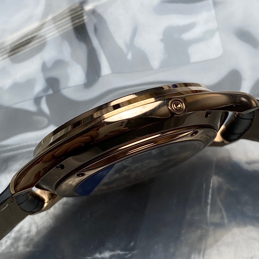 Jaeger-LeCoultre Master Ultra Thin Moon