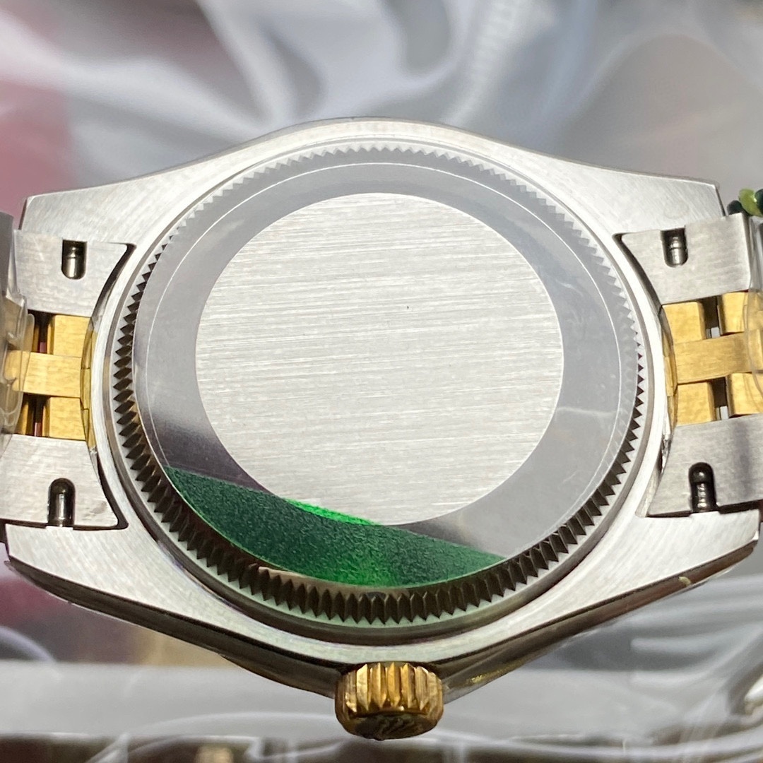 Rolex Datejust 31 watch: Oystersteel and yellow gold .