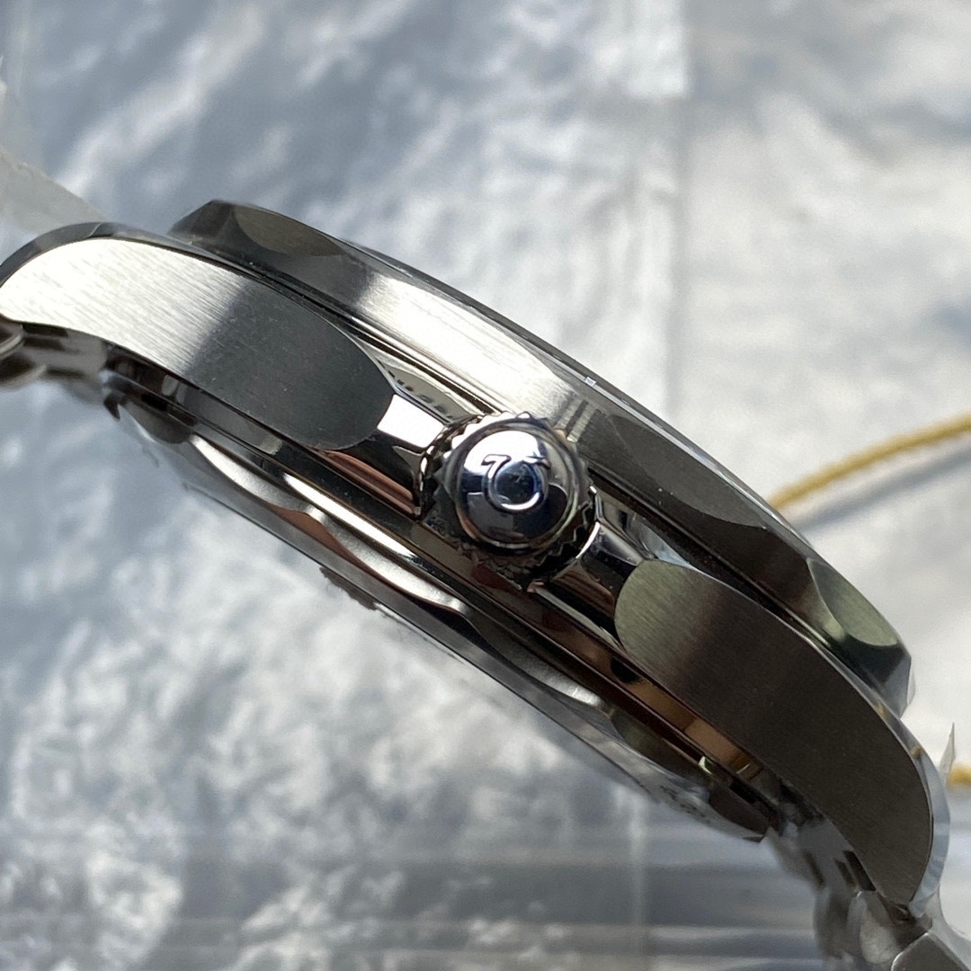 Omega Seamaster Diver Black Dial 300M 42mm 210.30.42.20