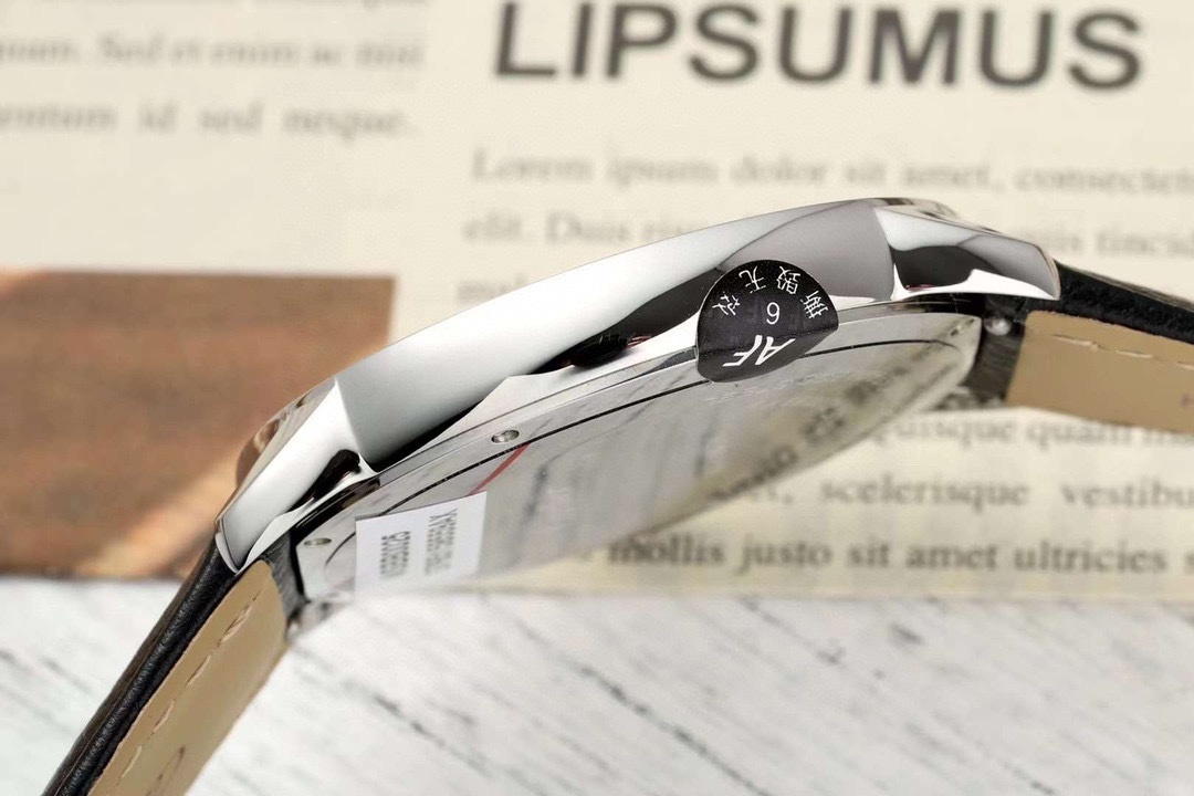 Cartier Ronde Solo Automatic Silvered Opaline Dial Men's Watch