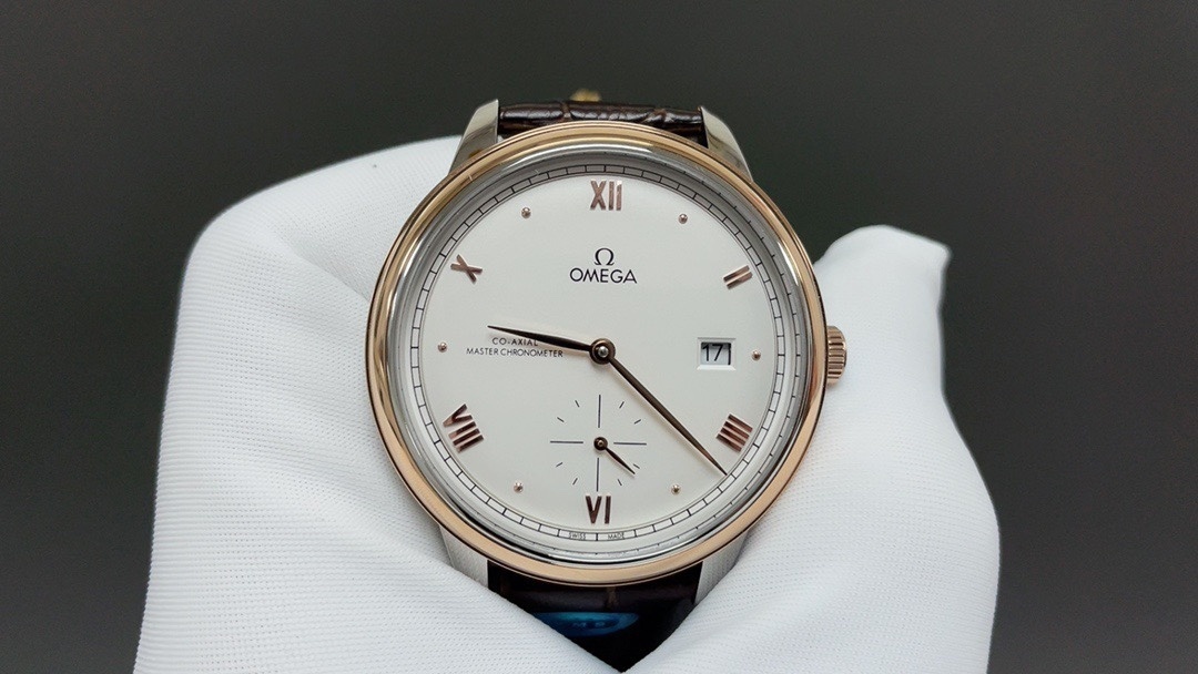 Omega Prestige De Ville Steel – Sedna™ gold Master Chronomete