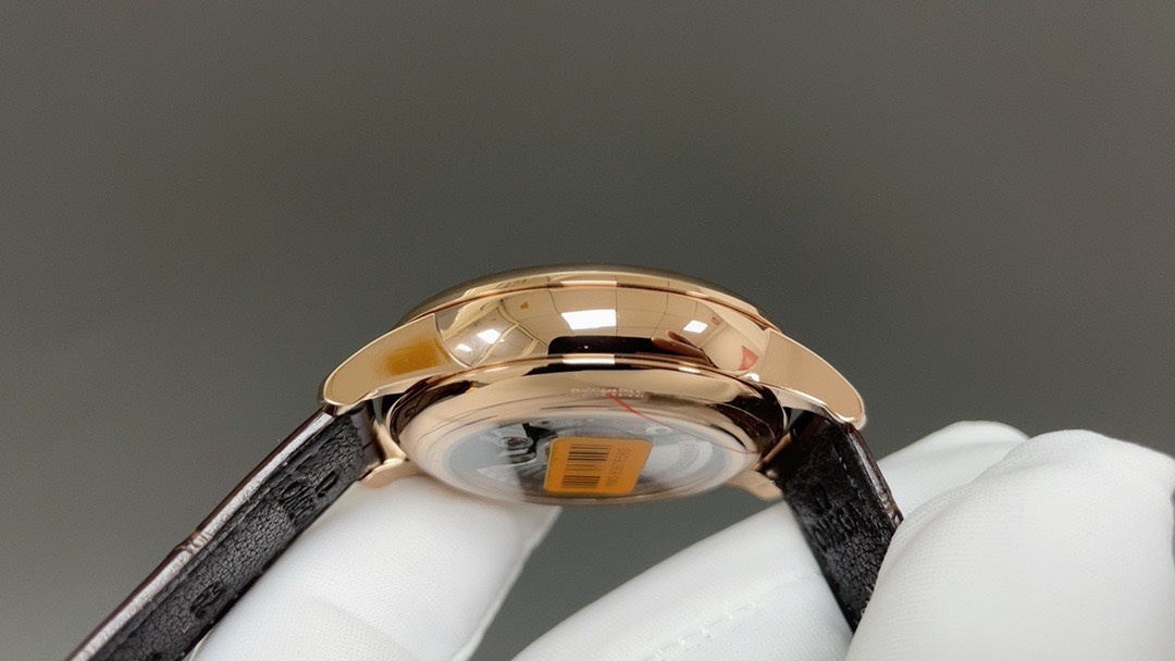 Omega De Ville Prestige 41 mm, Sedna™ gold on leather strap