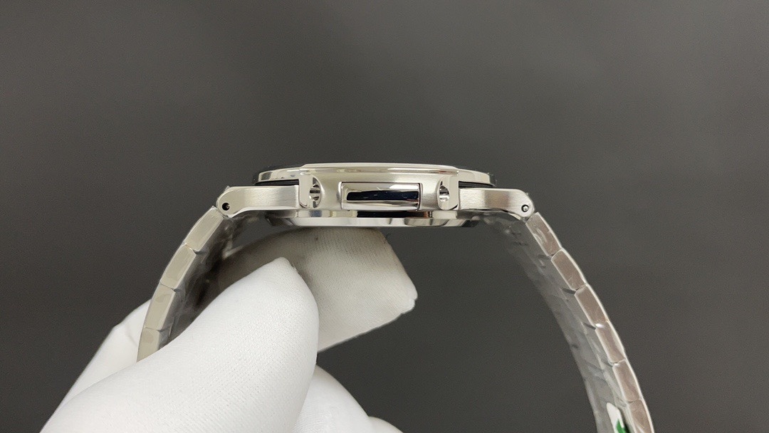 Patek Philippe Nautilus Tiffany & Co Dial Stainless Steel 5711/1A-018 - ATS-W007775