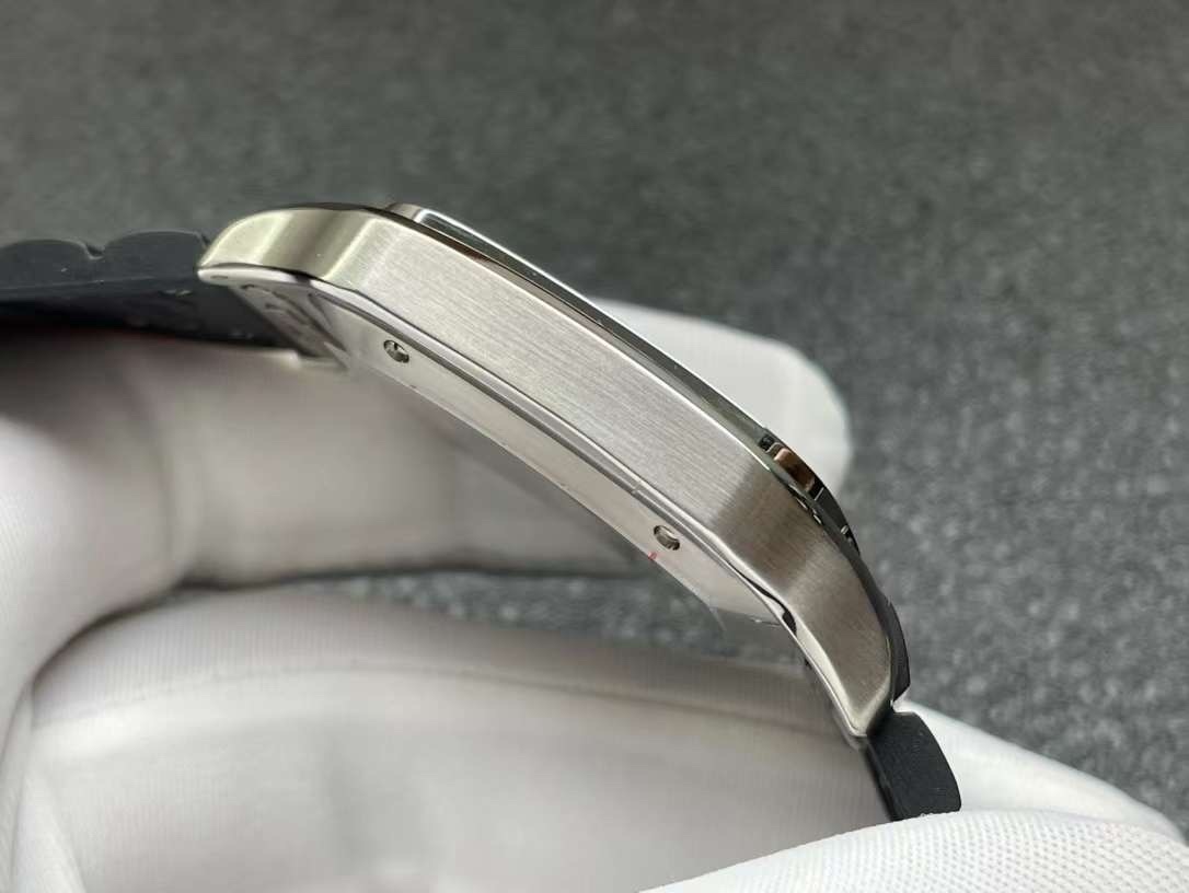 Top-grade watches 04599 Santos de Cartier 40mm White Dial in Steel on Black Rubber