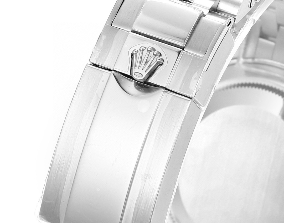 Rolex GMT-Master II 40mm Stainless Steel Black Dial Pepsi Red Blue Bezel 126710