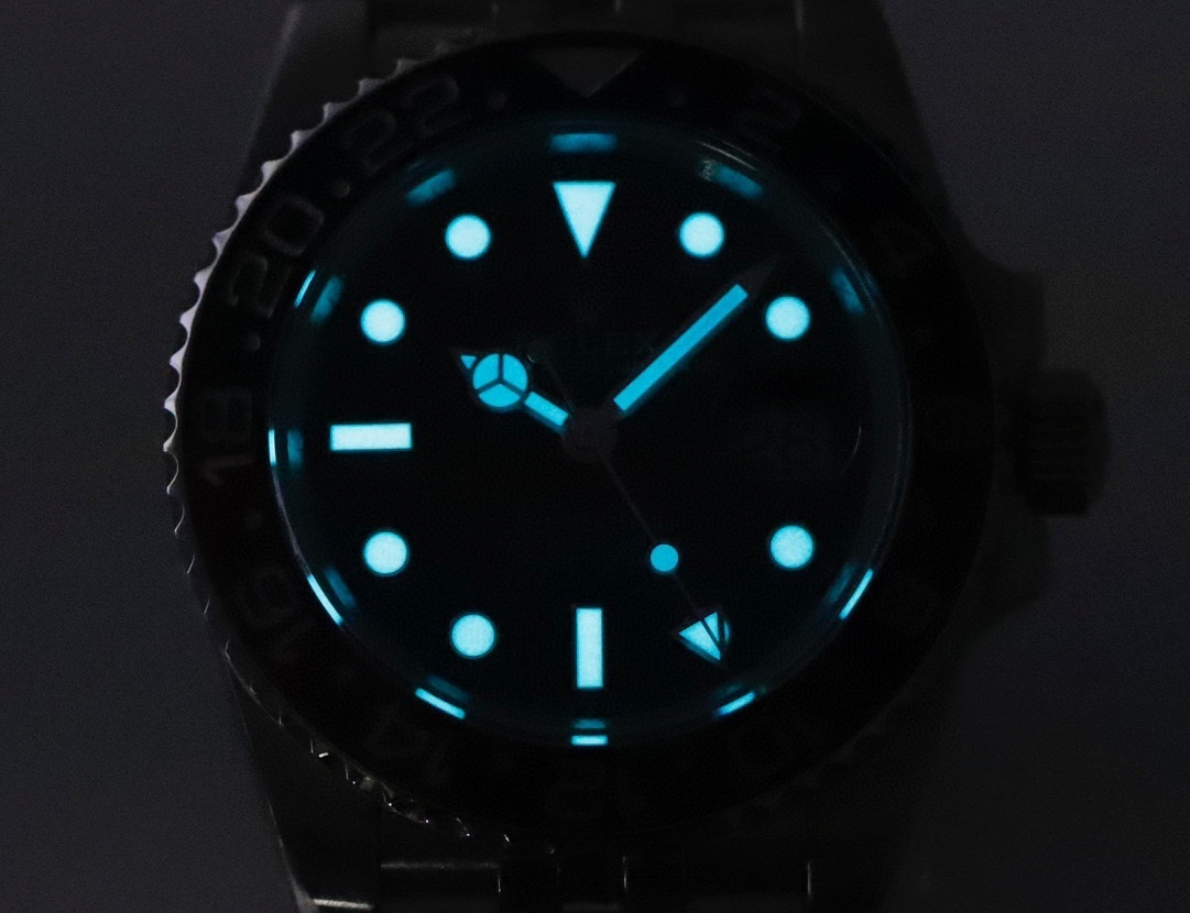 Rolex 40mm GMT Master II 116710 Refinished Blue Dial Seen On Pepsi 126719BLRO BL