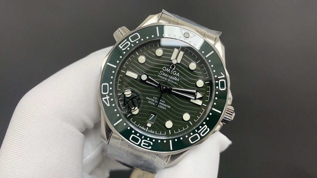 Omega Diver 300M Seamaster Steel Master Chronometer Certified .