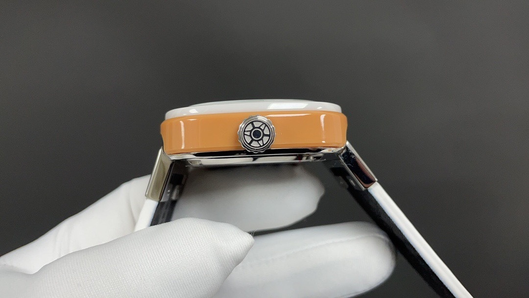 Top-grade watches 04896 SEVEN FRIDAY ESSENCE automatic winding SF-P1B/03