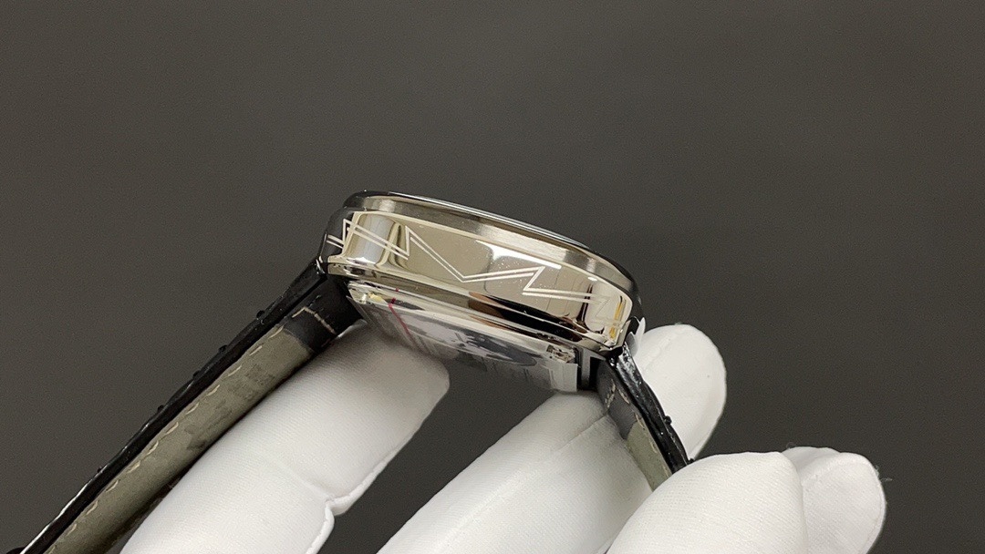 Top-grade watches 04916 SevenFriday Men's Watch M-Series Automatic Silver Tone Case Black Strap M3-08