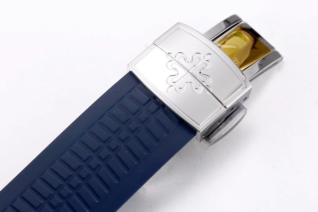 Patek Philippe Aquanaut 5168G Blue Dial & Rubber Strap White Gold