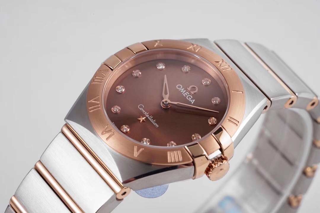 Omega Constellation 28 mm, steel - Sedna™ gold on steel - Sedna