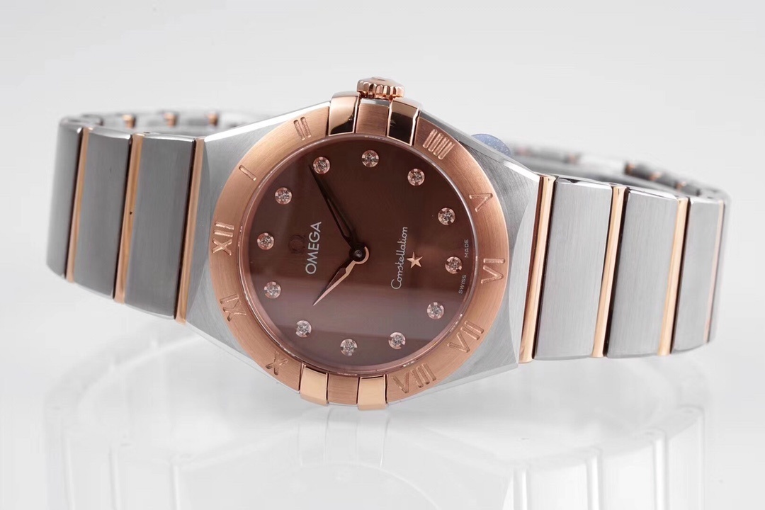 Omega Constellation 28 mm, steel - Sedna™ gold on steel - Sedna