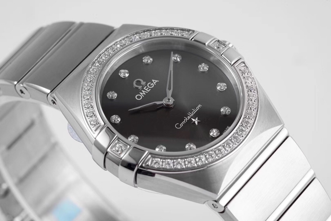 Omega Constellation 123.15.24.60.51.001 Quartz 24mm Dia Bezel/Markers Black Dial