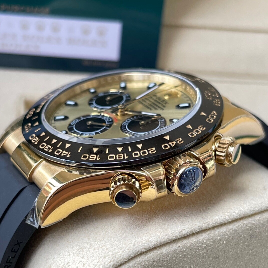 Top-grade watches 05829 Rolex Daytona Pikachu Dial 116518LN Black Ceramic 18K Yellow Gold Box Paper