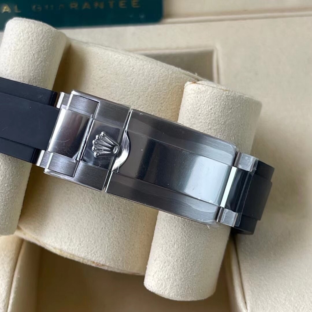 Rolex Cosmograph Daytona 116519LN White Gold Ceramic Black Dial Watch B&P