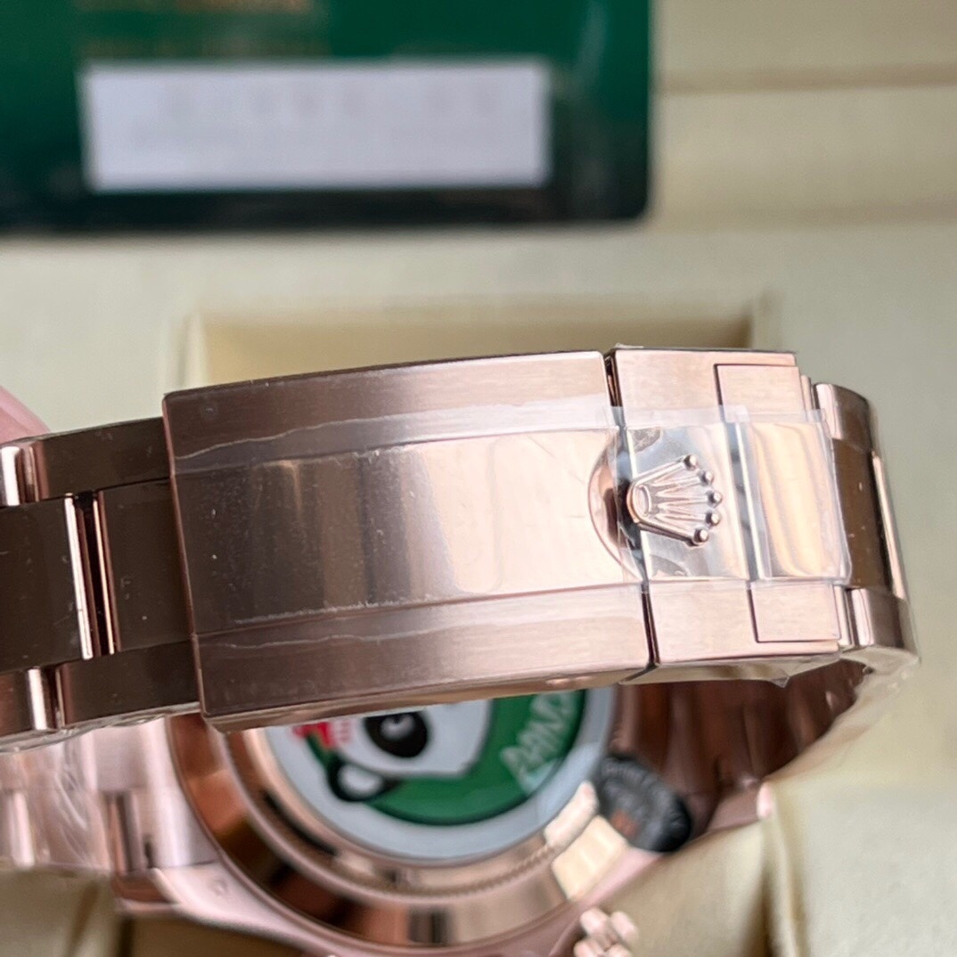 Rolex Daytona 40mm 126505 18k Rose Gold Chocolate Dial