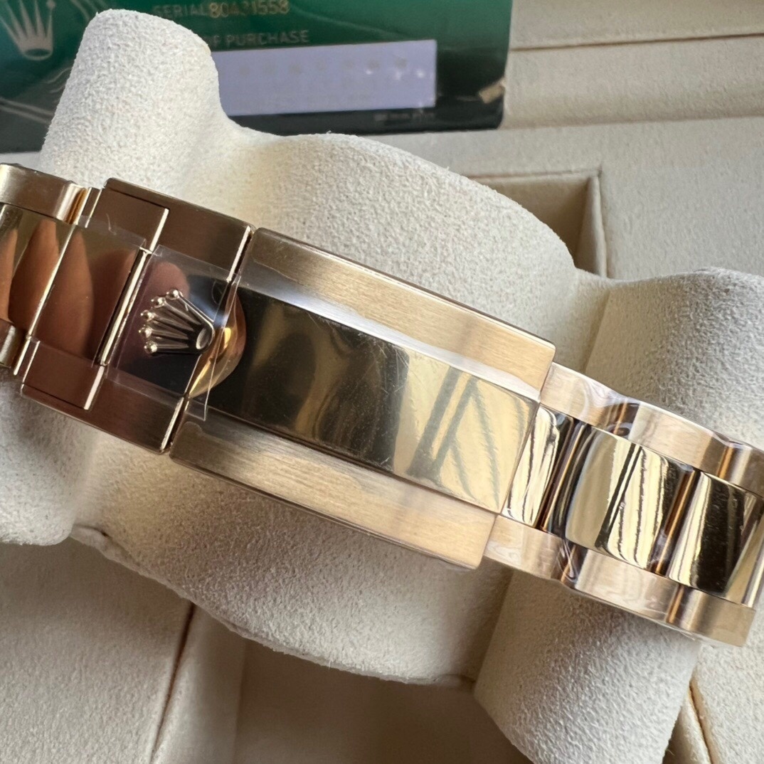 Rolex Cosmograph Daytona 116508 Gold Oyster Bracelet with Gold Bezel (2020)