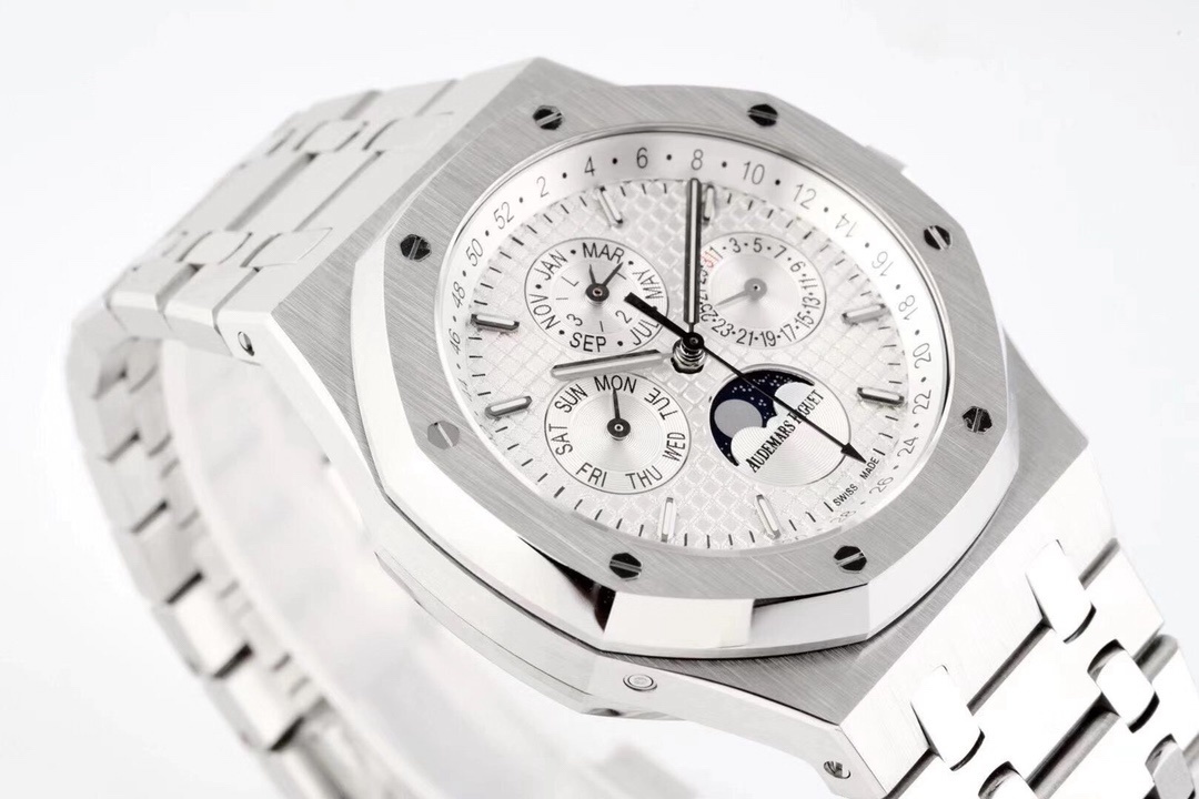 Audemars Piguet 26574ST.OO.1220ST.01 Royal Oak Perpetual Calendar 41mm Watch