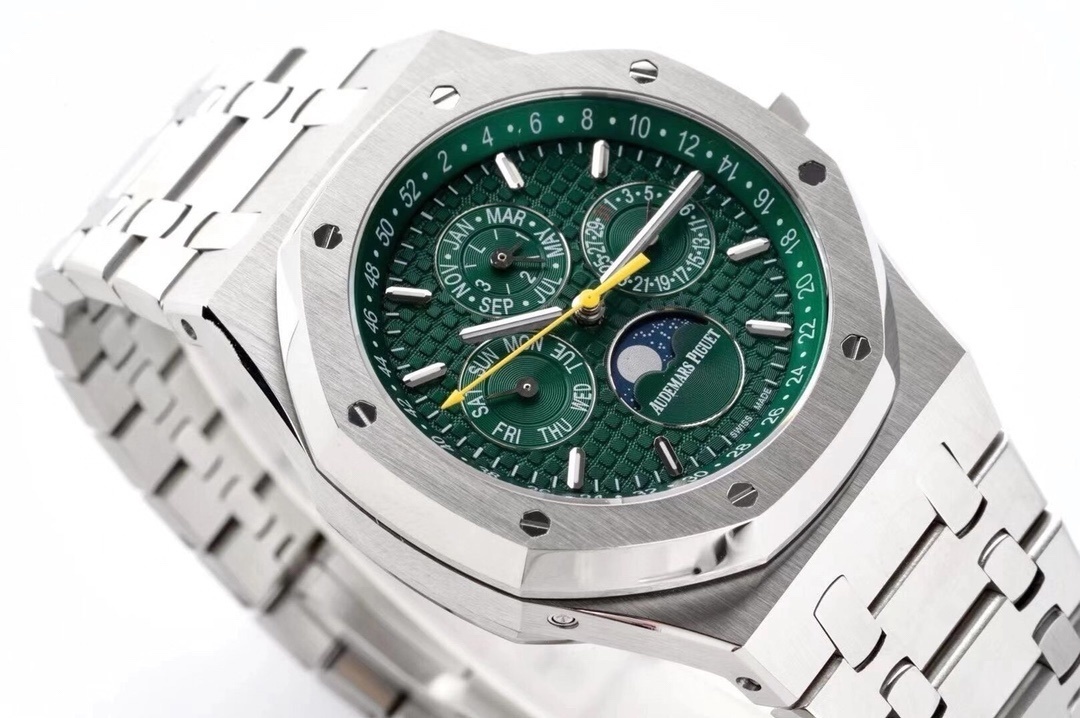 Audemars Piguet – Royal Oak Perpetual Calendar Limited Edition For Unique Timepieces