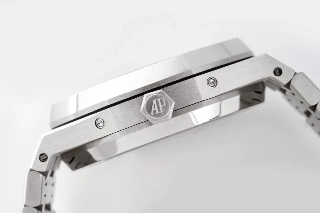 Audemars Piguet - Royal Oak Perpetual Calendar Limited Edition For Unique Timepieces