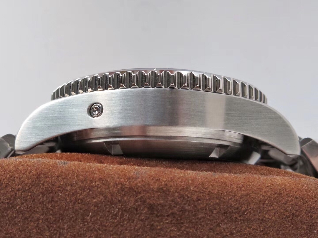 Longines HydroConquest Automatic Chronograph 41mm Mens Watch L37834566