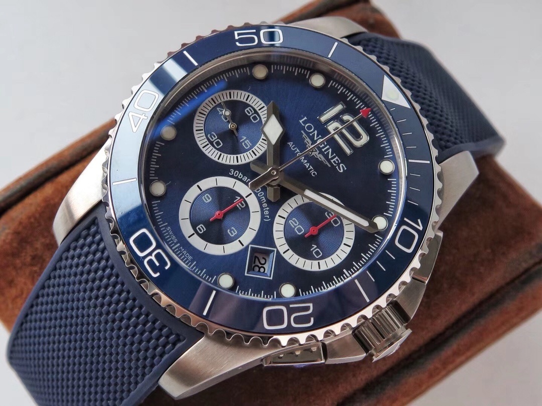 Longines  HydroConquest Automatic Chronograph Blue Dial Blue Rubber Strap Men’s Watch L3.783.4.96.9