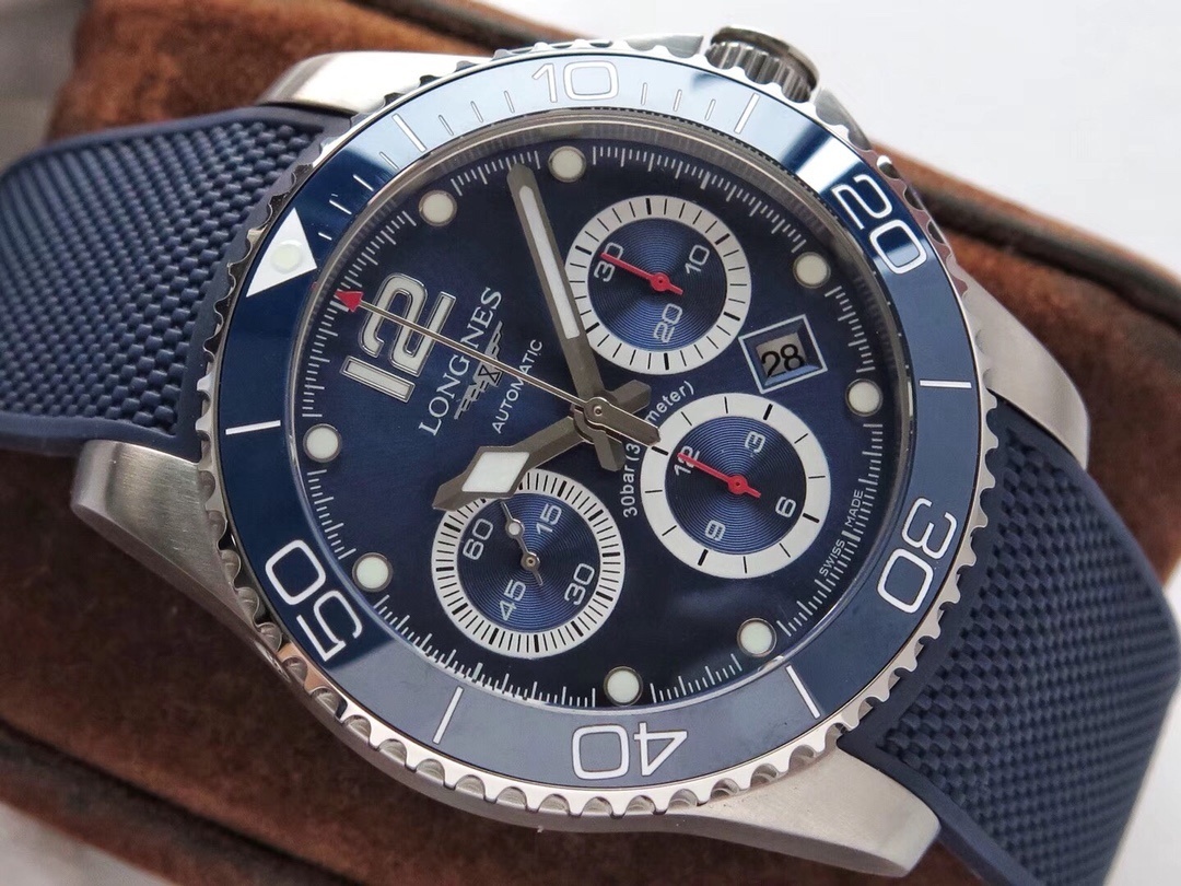Longines  HydroConquest Automatic Chronograph Blue Dial Blue Rubber Strap Men's Watch L3.783.4.96.9