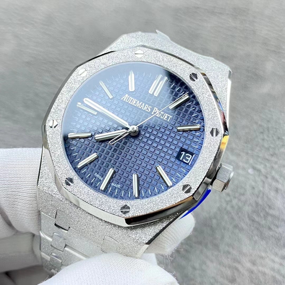 Audemars Piguet Royal oak 41 15500st.OO.1220st.01 Blue Dial-box and papers
