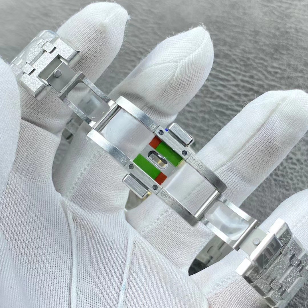 Audemars Piguet Royal oak 41 15500st.OO.1220st.01 Blue Dial-box and papers