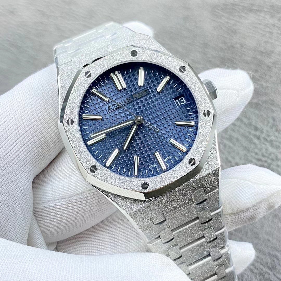 Audemars Piguet Royal oak 41 15500st.OO.1220st.01 Blue Dial-box and papers