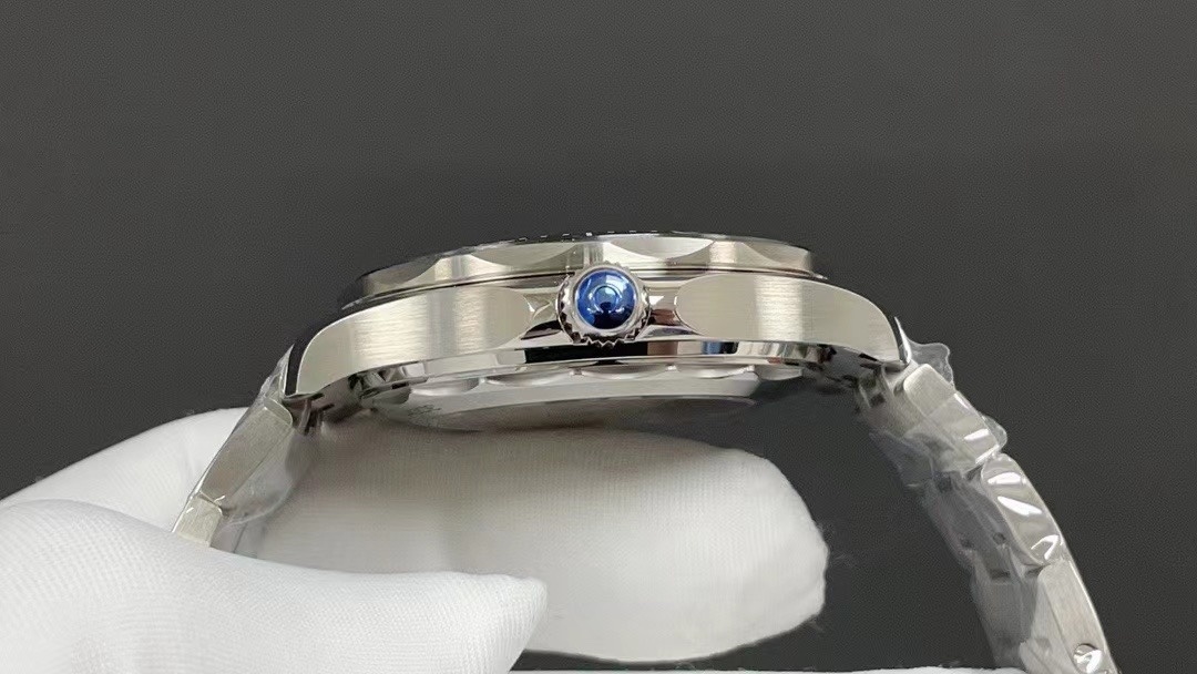 Omega Seamaster Diver 300m Steel Black Dial 42mm