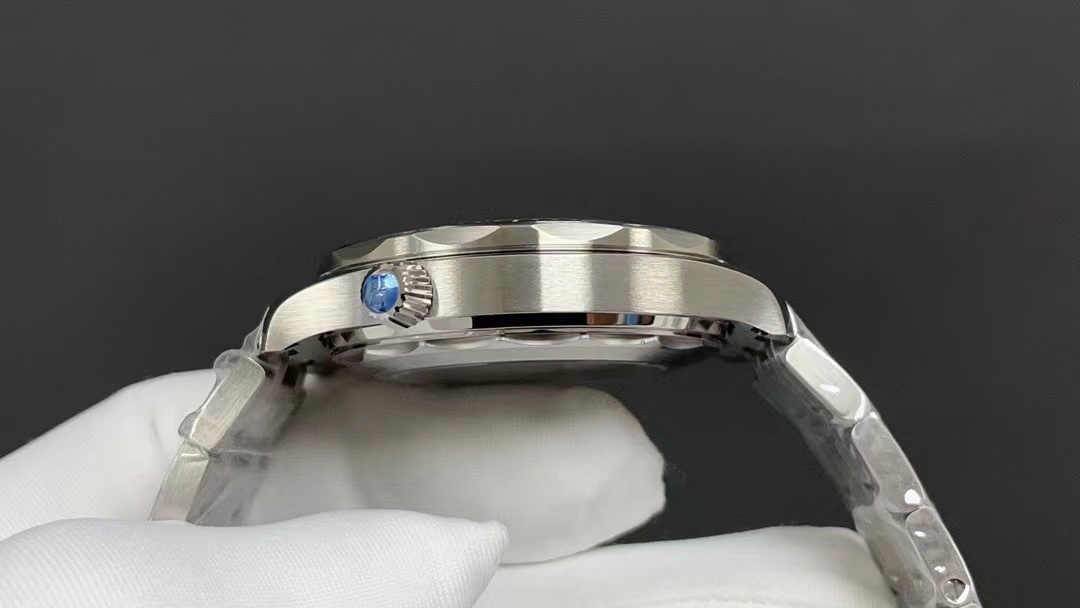 Omega Seamaster Diver 300m Steel Black Dial 42mm