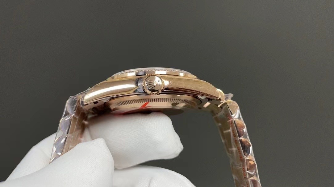 Rolex Day-Date 36 Green Aventurine Dial Diamond Bezel 18K Everose Gold President Watch 128345RBR