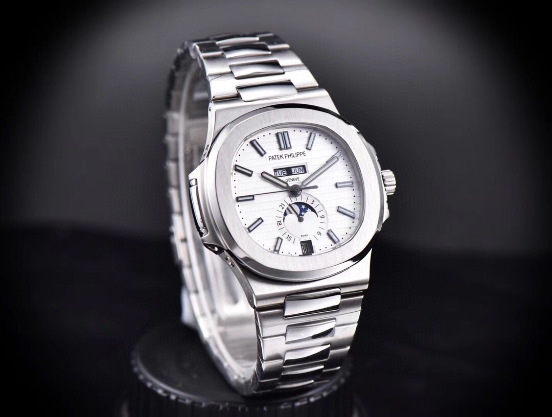 Patek Philippe Nautilus Annual Calendar 40.5mm Watch – Ref: 5726/1A-010 – Silver White Moon-Phase Dial, Stainless Steel Bracelet