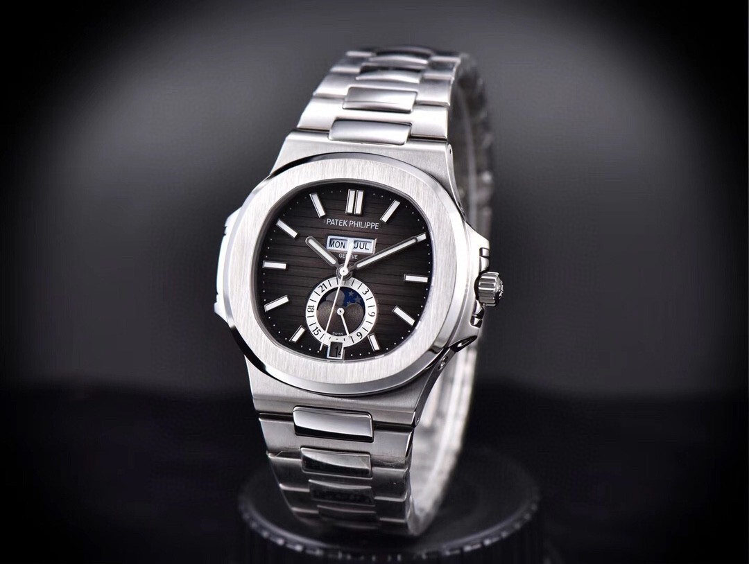 Patek Philippe Nautilus 5726A | First Class Timepieces