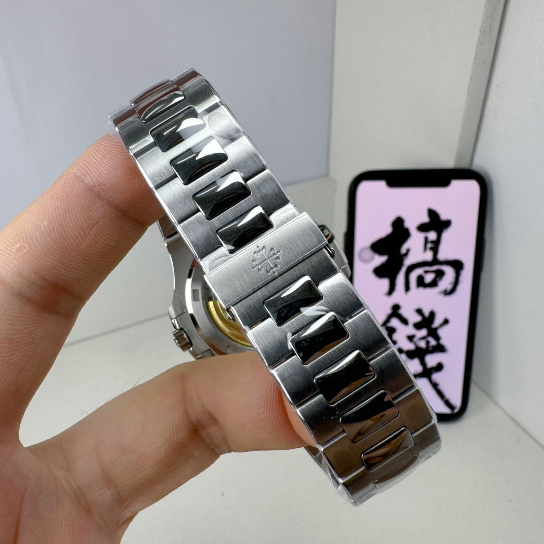 Patek Philippe Nautilus 5711/1A-011