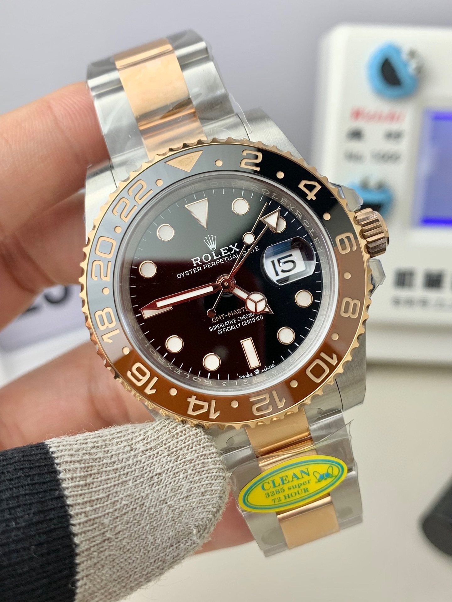 Rolex GMT-Master II RootBeer 40mm 18k Rose Gold/Steel Oyster Mens Watch 126711