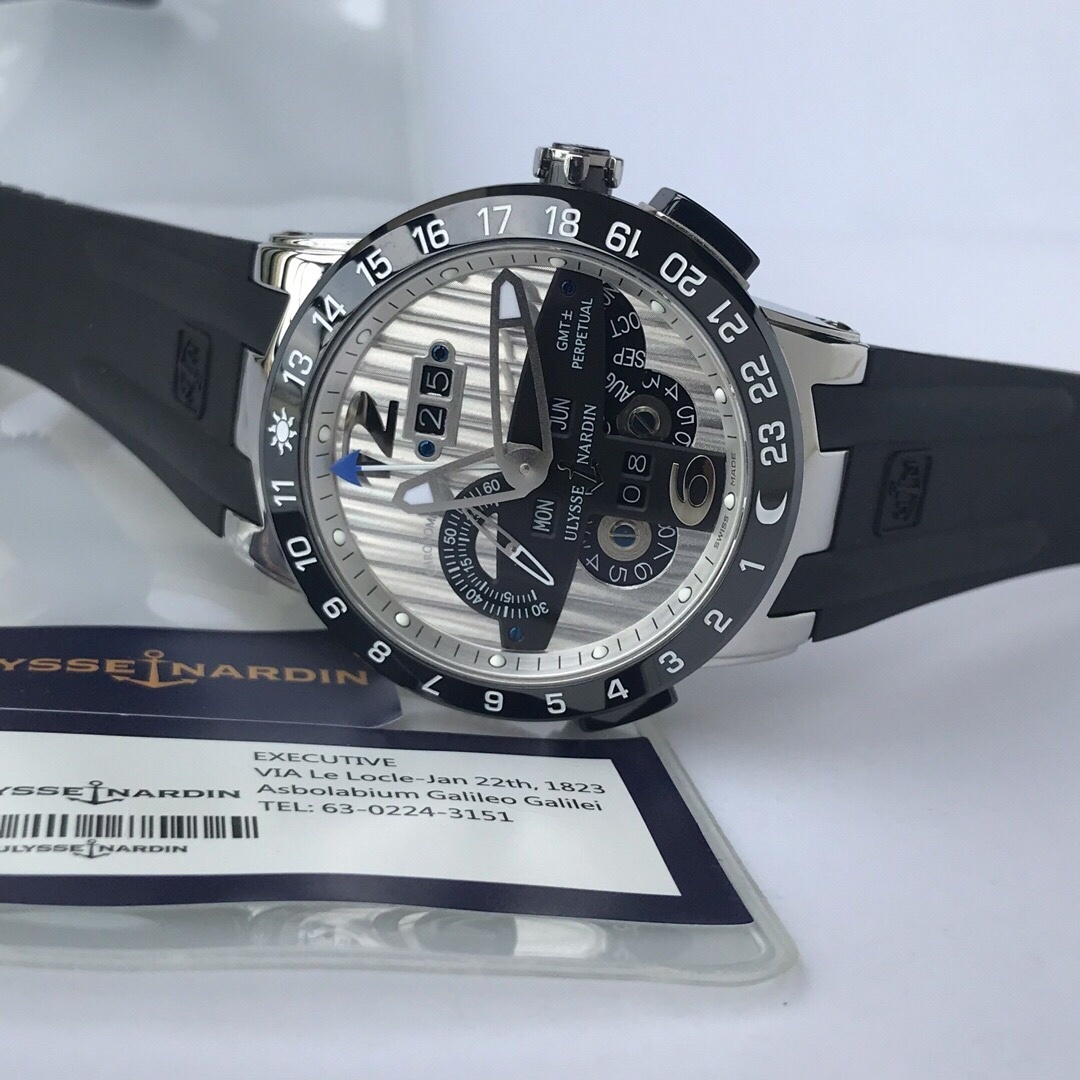 Top-grade watches 08069 Ulysse Nardin El Toro Silver Perpetual Calendar GMT Platinum Rubber