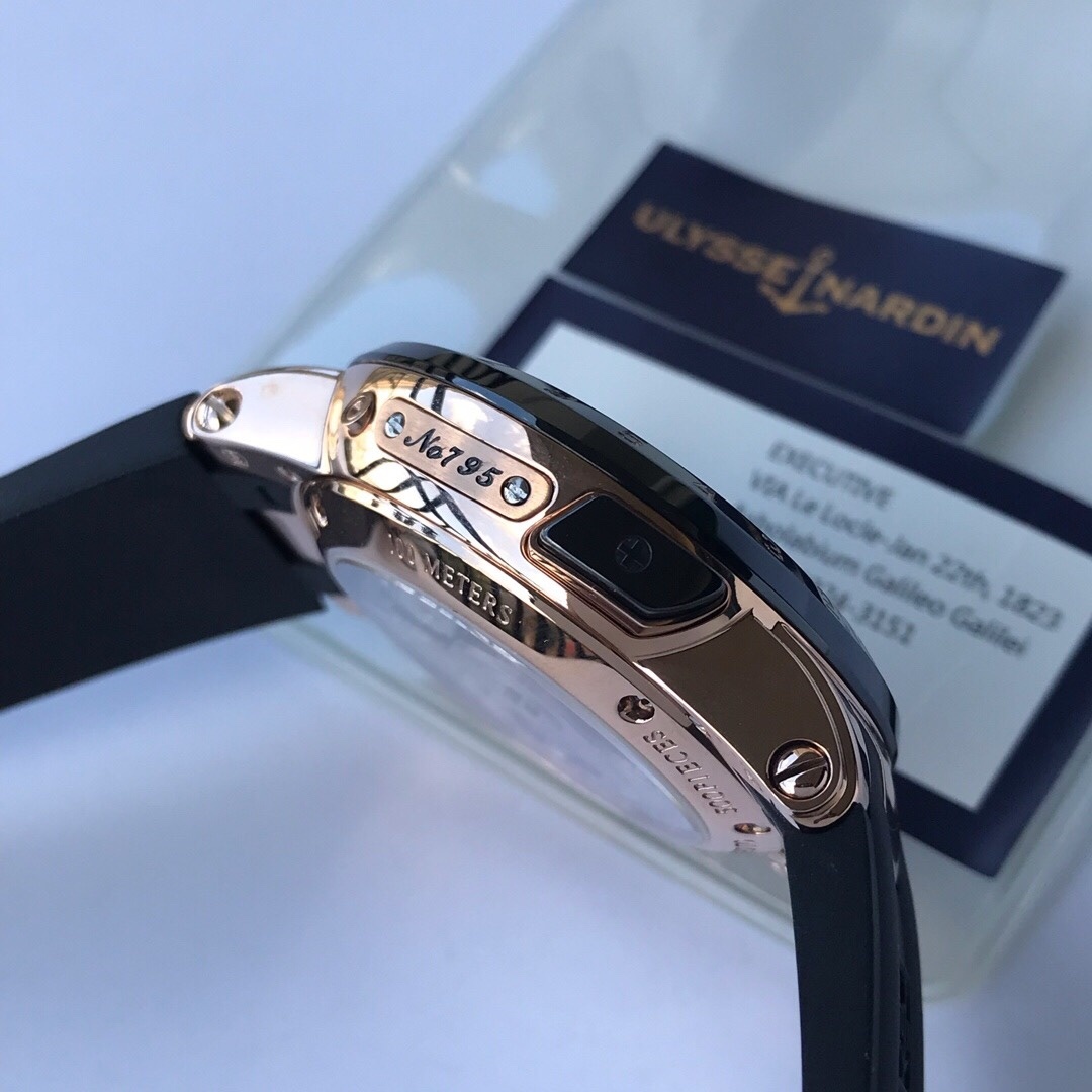 Top-grade watches 08119 Ulysse Nardin El Toro / Black Toro Executive El Toro GMT Perpetual Limited Edition 18K Rose Gold 43