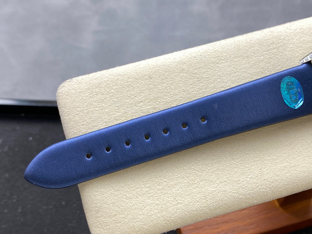 Top-notch watch 00439 Vacheron Constantin Egerie Moon Phase 37mm White Gold Diamond Paved Dial 8006F/000G-B499 - BRAND NEW