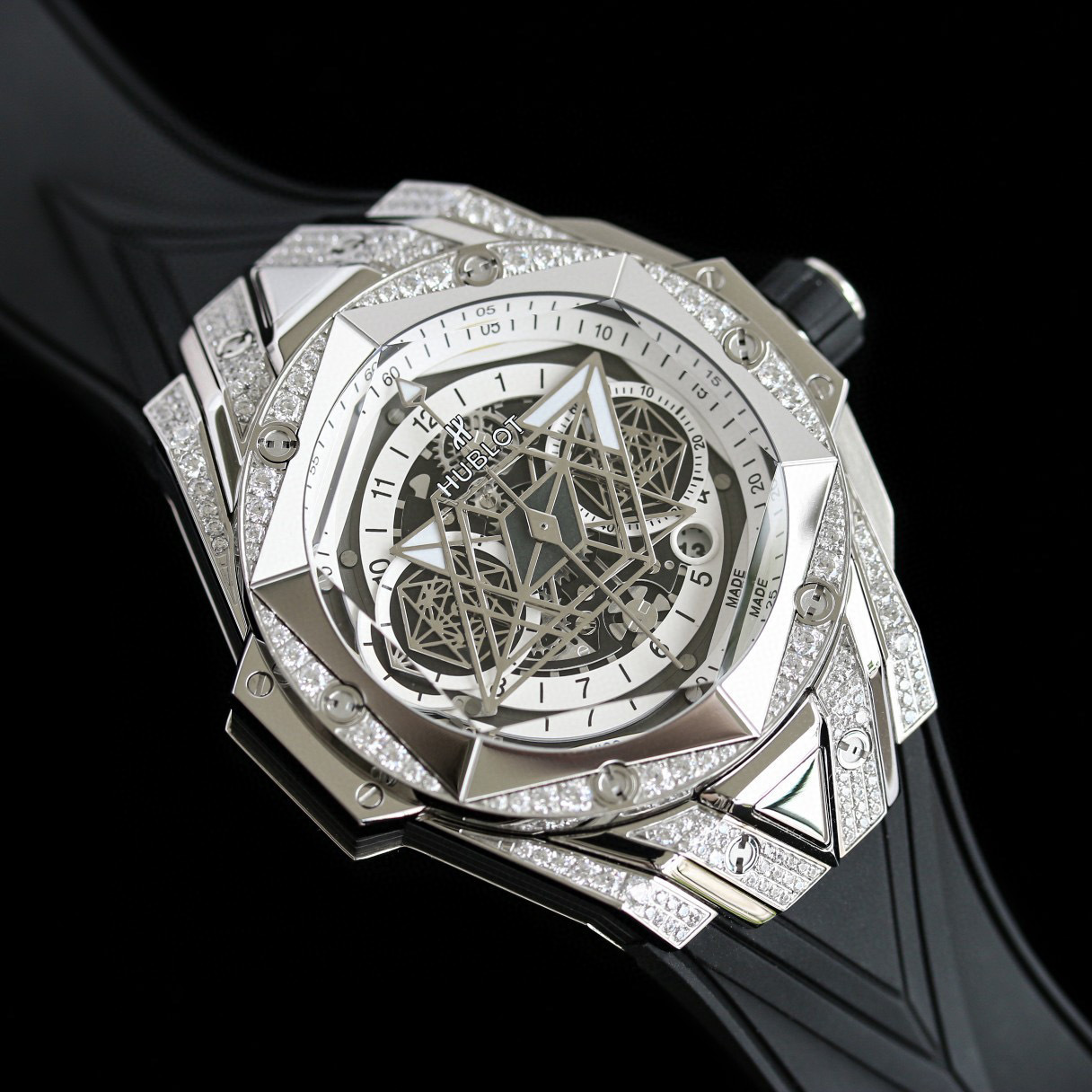 Hublot Big Bang Partnerships Sang Bleu II Titanium White Pave 45mm 418.NX.2001.RX.1604.MXM20 - BRAND NEW